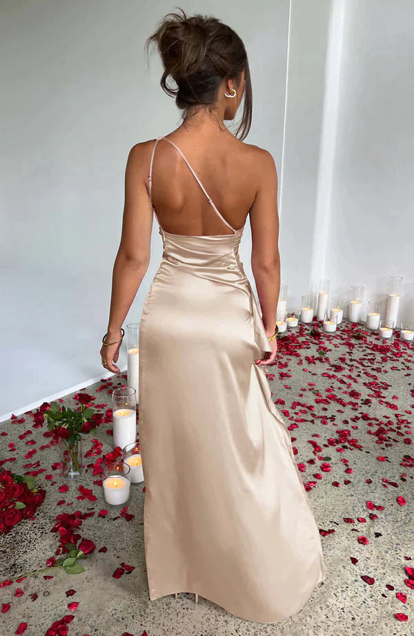 Bianca | Alluring Elegance Maxi Dress